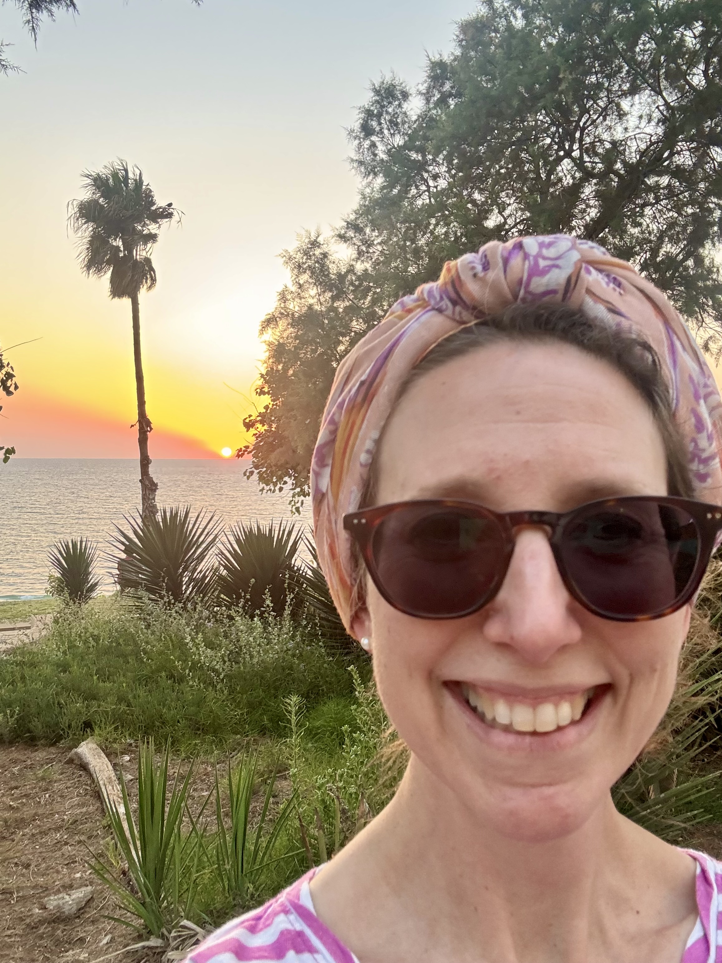 Visiting Nili and Lyle Sudin on a beautiful summer evening in Netanya
