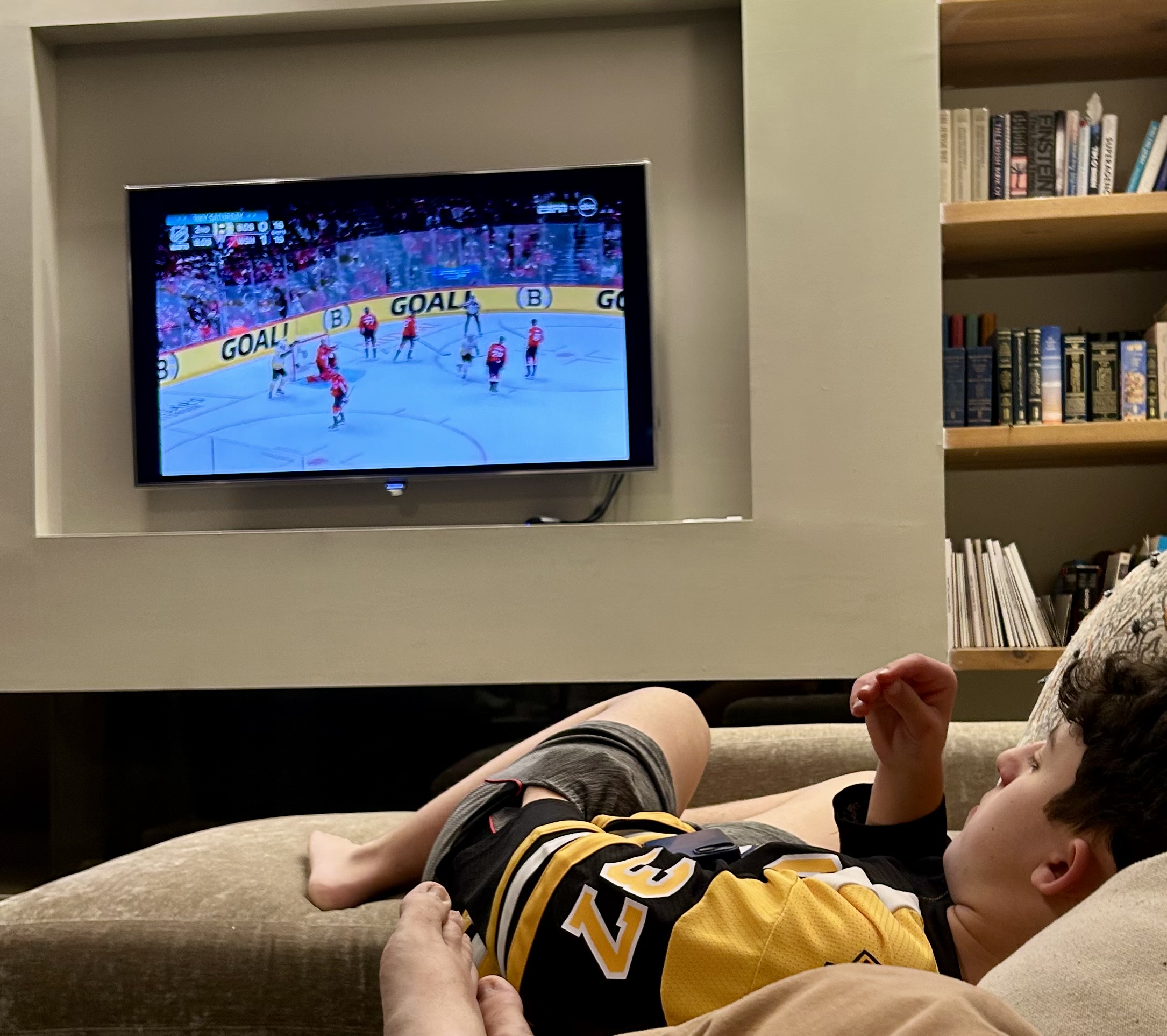 Saturday night Bruins live stream!